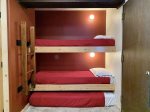 Twin bunks and trundle